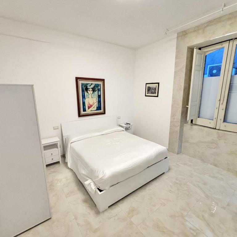 Giorgi Centro - One-Bedroom Apartment - 6