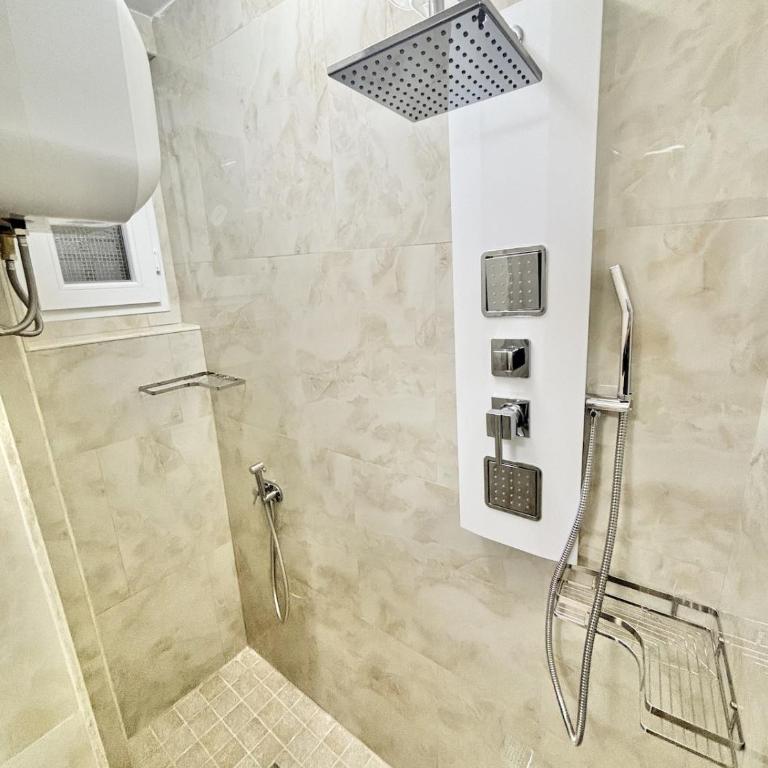Giorgi Centro - One-Bedroom Apartment - 8