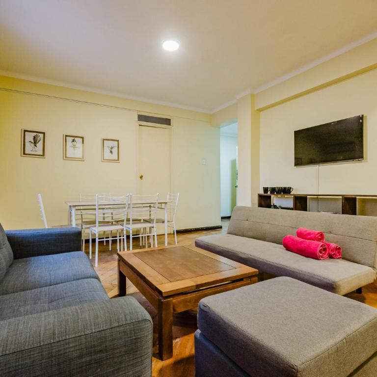 Amplio departamento en Las Condes - Metro Escuela Militar - Apartamento - 41
