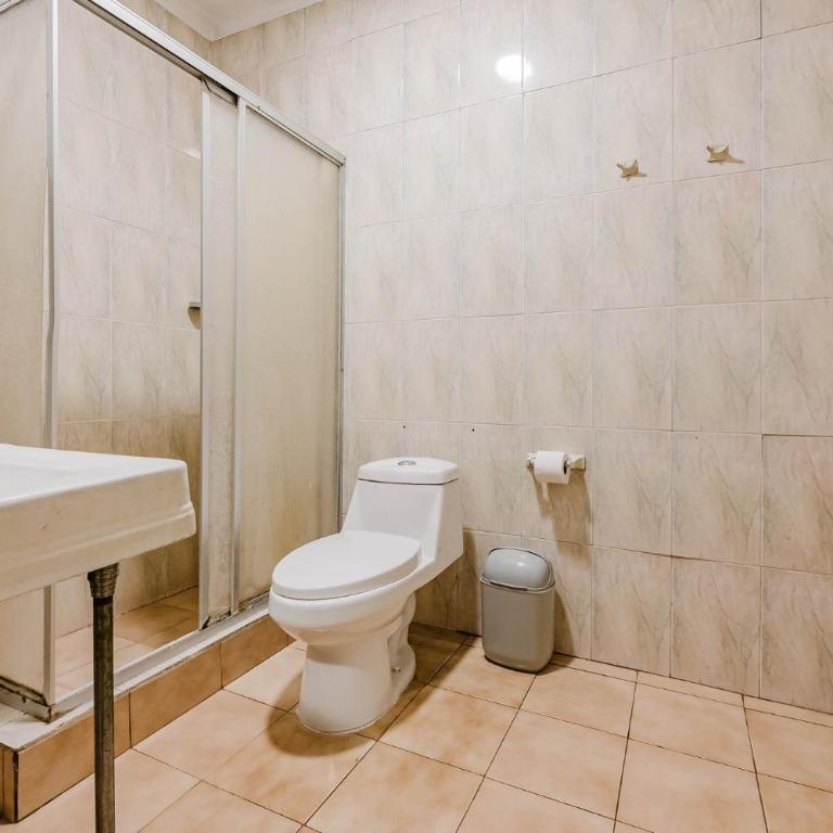 Amplio departamento en Las Condes - Metro Escuela Militar - Apartamento - 43