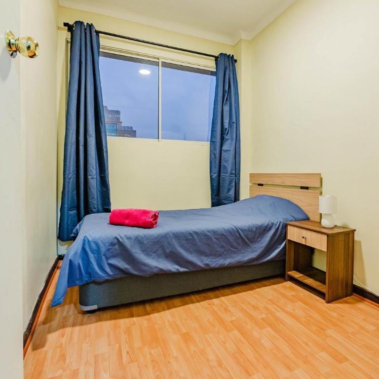 Amplio departamento en Las Condes - Metro Escuela Militar - Apartamento - 44