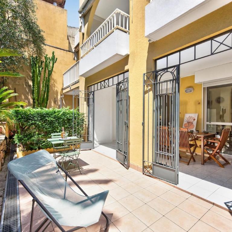 Appart avec terrasse, patio et garage à Menton - Appartement 1 Chambre avec Jardin - 1