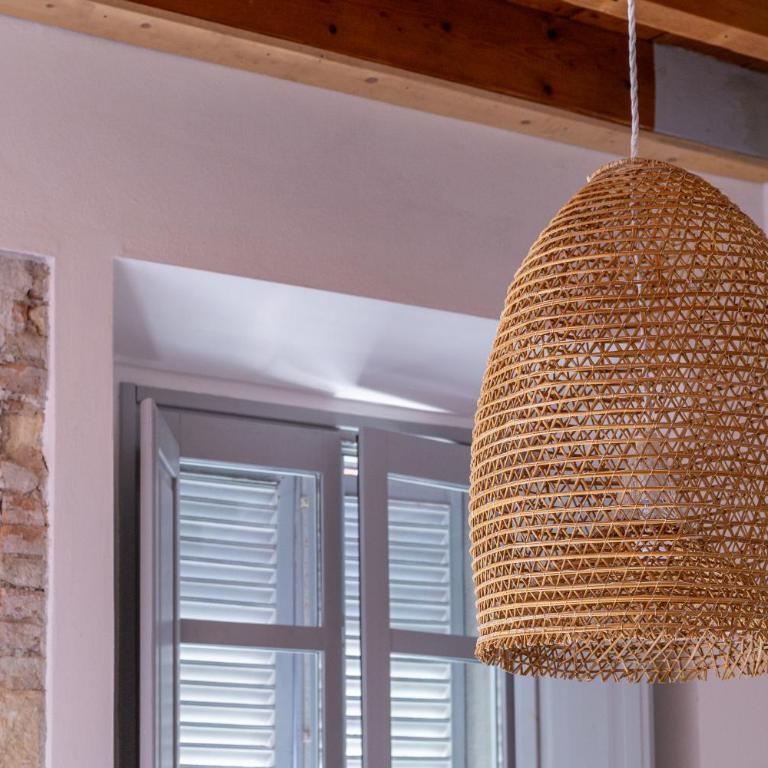 Sundira Traditional House - Two-Bedroom Apartment - 16