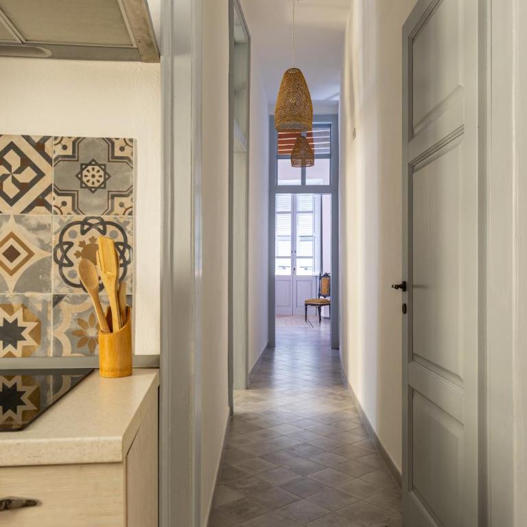 Sundira Traditional House - Two-Bedroom Apartment - 20