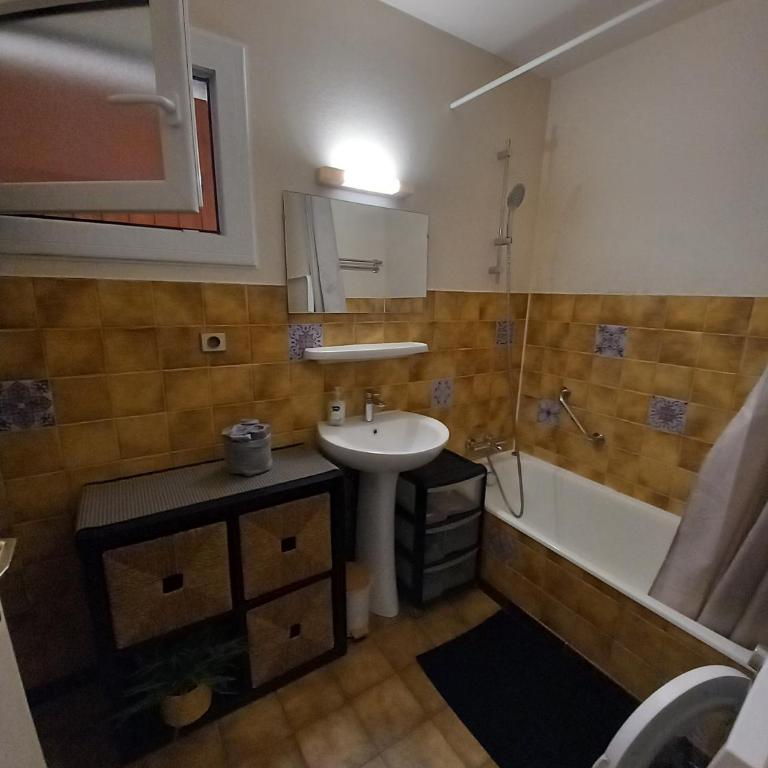 T4 Calme Lac et Montagne - Appartamento con 3 Camere da Letto - 12