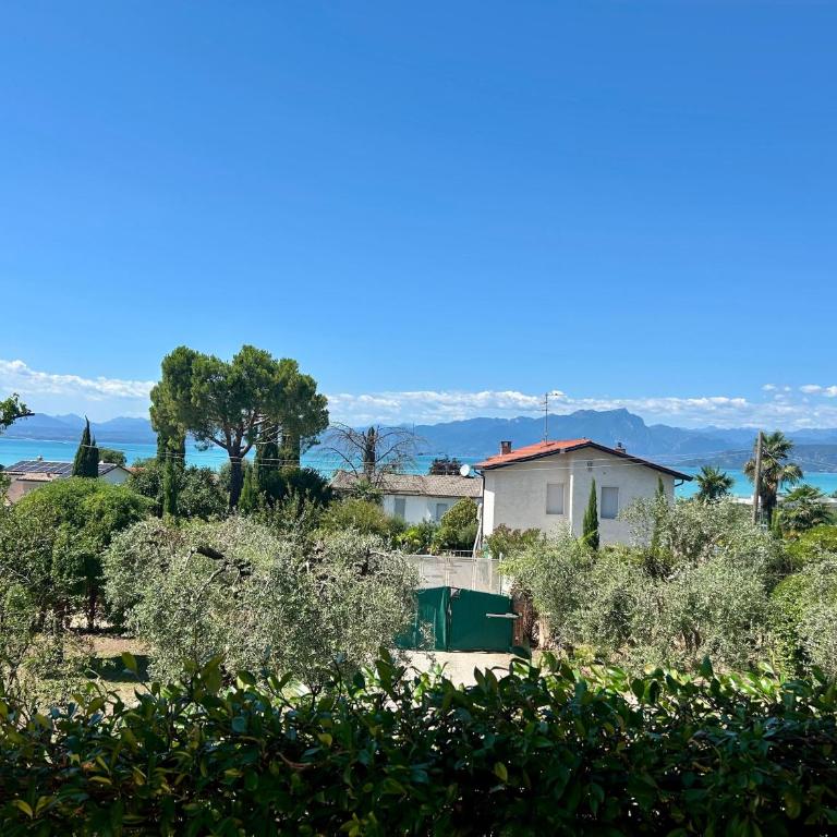 Dimora Liberty - Appartamento con 2 Camere da Letto e Vista Lago - 1
