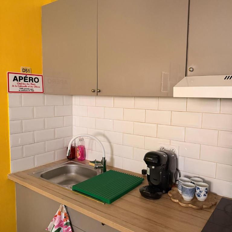 Appartement Loulou centre ville - Apartment mit 1 Schlafzimmer - 10