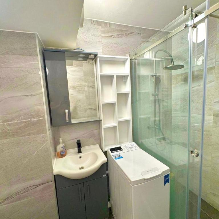 Obsidian Residence 2 - Modern Apartment near airport with free parking - Apartman sa 2 Spavaće Sobe - 43