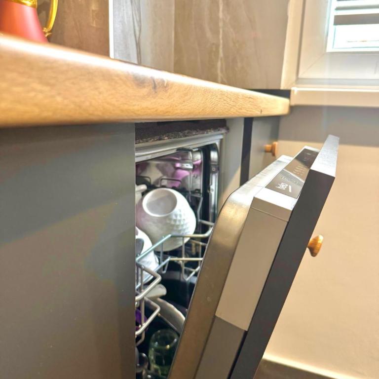 Obsidian Residence 2 - Modern Apartment near airport with free parking - Apartman sa 2 Spavaće Sobe - 33