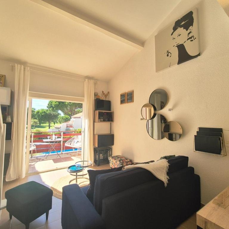 Duplex au bord du Golf, Piscine dans la résidence, Clim & Wifi - ROSSIconciergerie - Linge inclus - Two-Bedroom Apartment with Pool View - 22