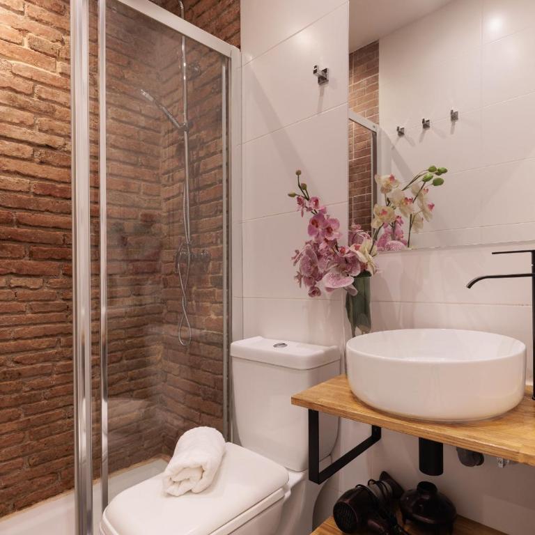 CITY CENTER TWO BEDROOMS APARTMENT, IN A 1870's FULL RENEWED BUILDING - Apartamento de 2 dormitorios con balcón - 20
