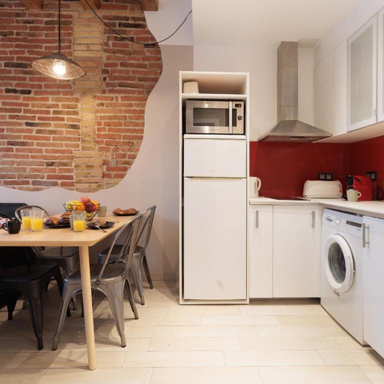 CITY CENTER TWO BEDROOMS APARTMENT, IN A 1870's FULL RENEWED BUILDING - Apartamento de 2 dormitorios con balcón - 19