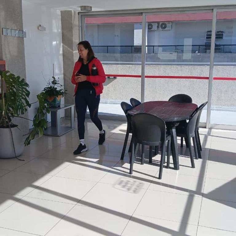 depto luminoso en Av San Martin con vista al lago-cochera-SUM - Apartamento de 2 dormitorios - 15