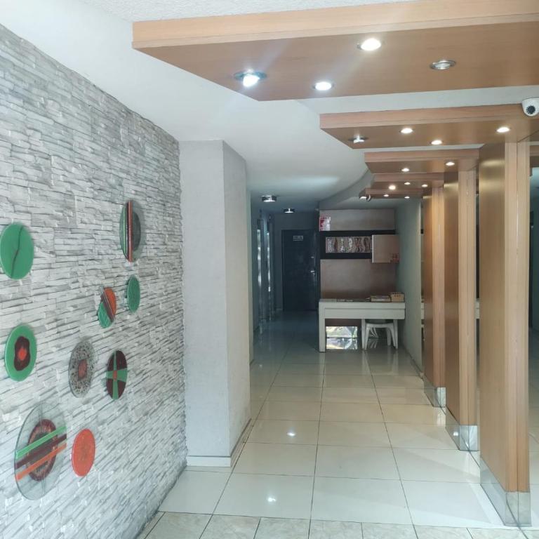 depto luminoso en Av San Martin con vista al lago-cochera-SUM - Apartamento de 2 dormitorios - 17
