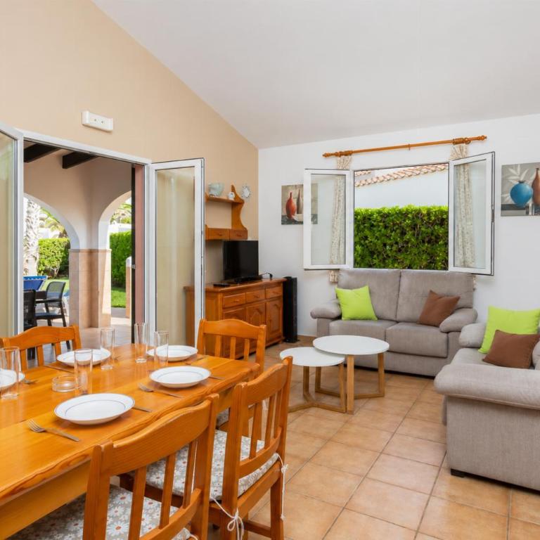 Villa Clariana Large Private Pool AC WiFi - Villa - 10