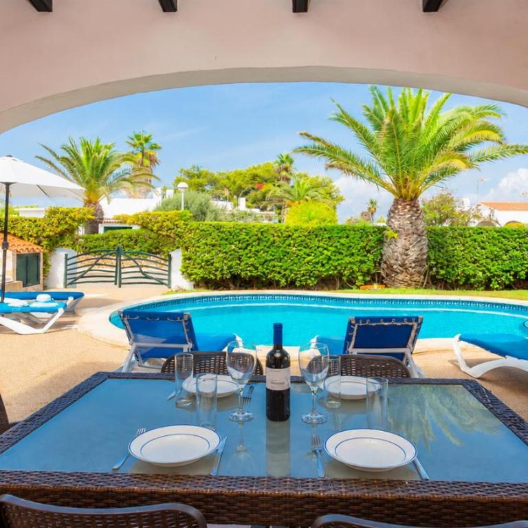 Villa Clariana Large Private Pool AC WiFi - Villa - 7