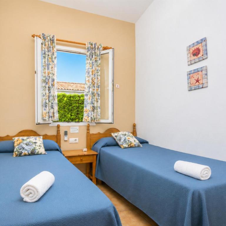 Villa Clariana Large Private Pool AC WiFi - Villa - 17