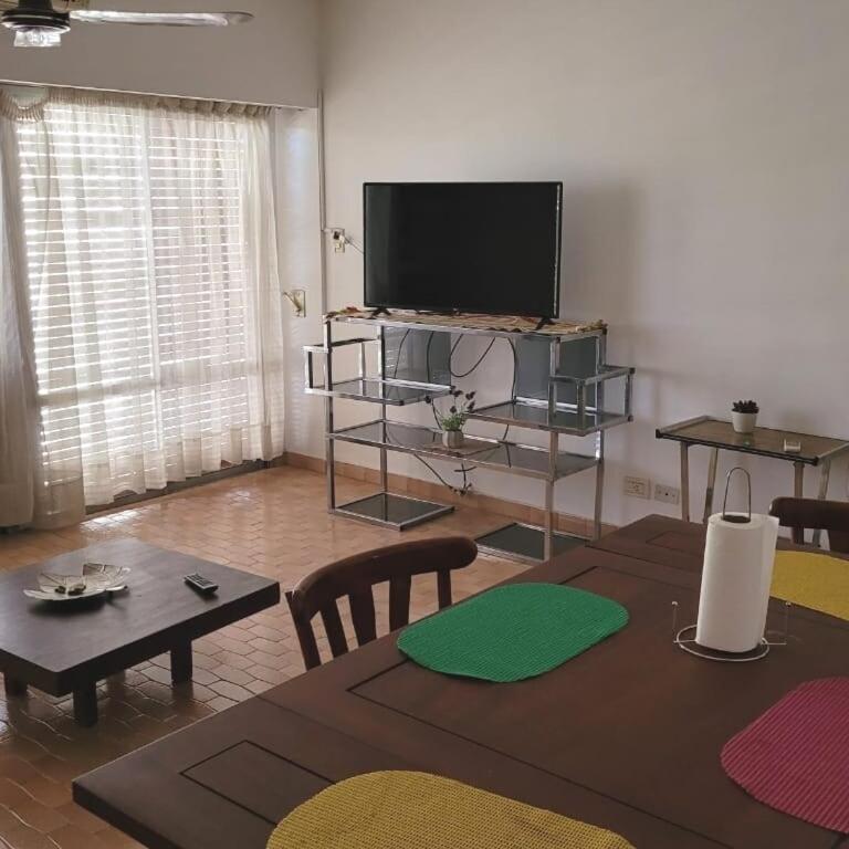 Furnished apartment 3 bedrooms downtown Neuquén - Three-Bedroom Apartment - 17