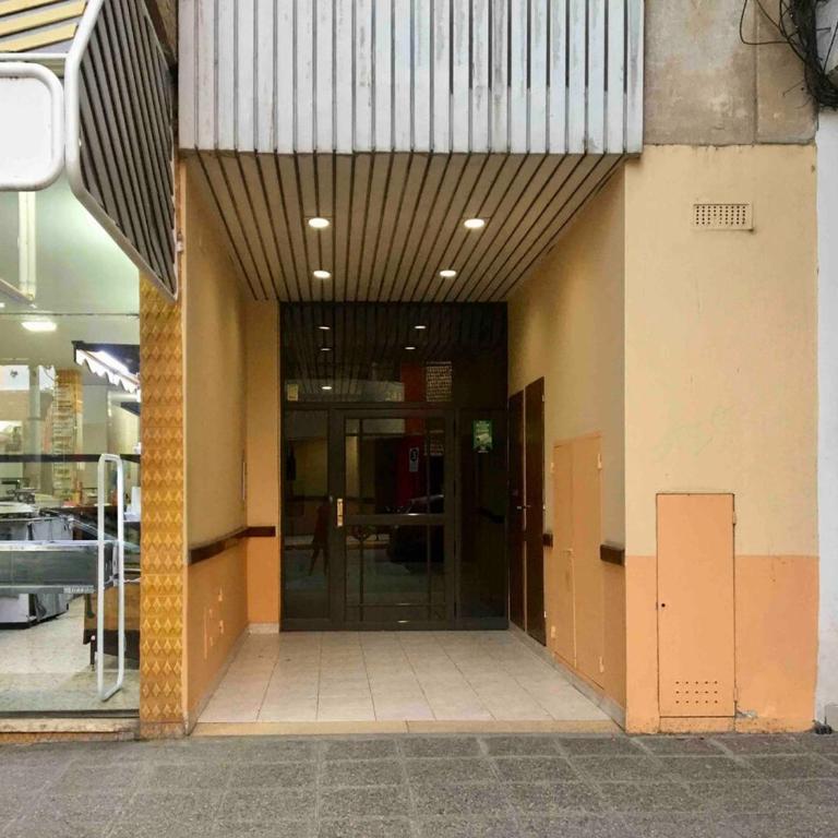 Furnished apartment 3 bedrooms downtown Neuquén - Three-Bedroom Apartment - 23