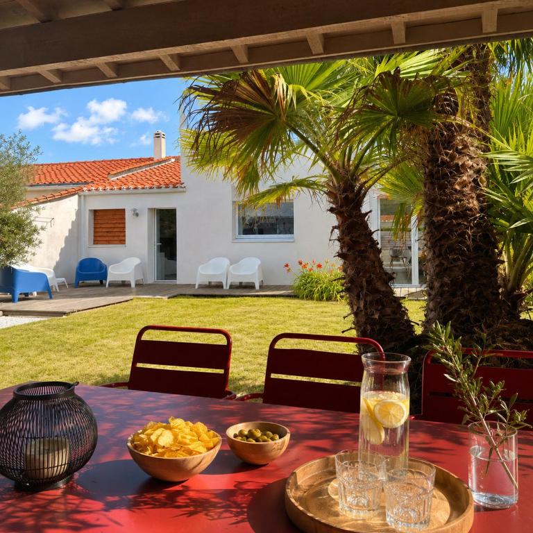 tres belle maison familiale - la chaume - proche marais - Ferienhaus - 1