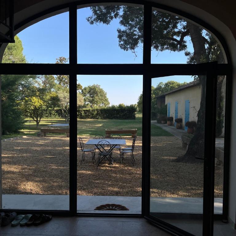 Les cavaliers, gîte avec piscine en Provence - Three-Bedroom House - 5