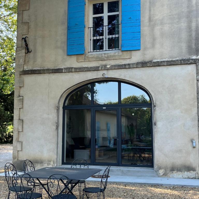 Les cavaliers, gîte avec piscine en Provence - Three-Bedroom House - 10