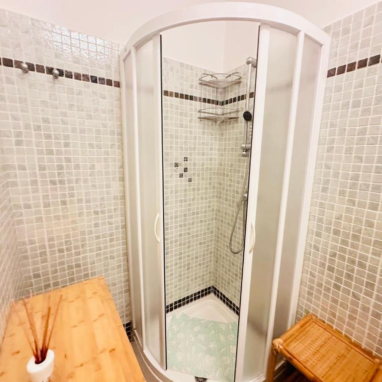 PELAGOS - Agenzia Immobilevante - Appartamento con 3 Camere da Letto e Vista Mare - 33