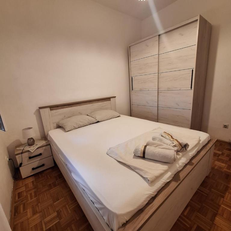 Apartments Kuc - Apartman s 1 Spavaćom Sobom, Pogledom na More i Terasom - 9