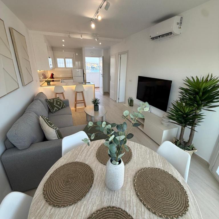 Apartamento Ronda III - Apartamento 1 dormitorio con vistas al mar y terraza - 1