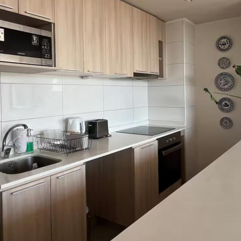 Luminoso departamento en excelente ubicación - Two-Bedroom Apartment - 17
