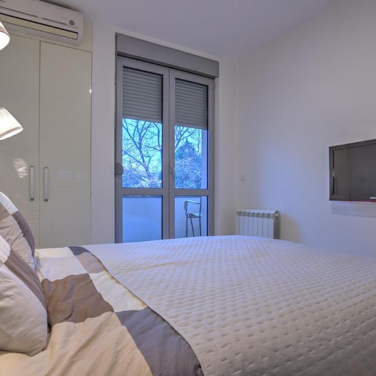 Red Cross Central Apartment-PARKING - Appartement 2 Chambres - 2