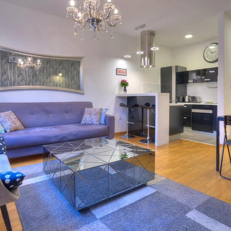Red Cross Central Apartment-PARKING - Appartement 2 Chambres - 7