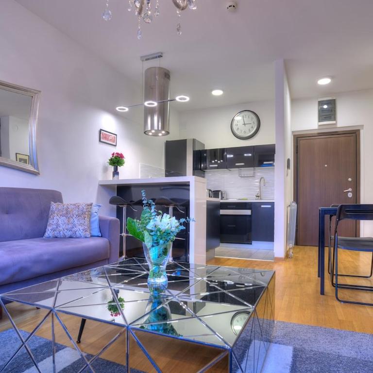 Red Cross Central Apartment-PARKING - Appartement 2 Chambres - 12
