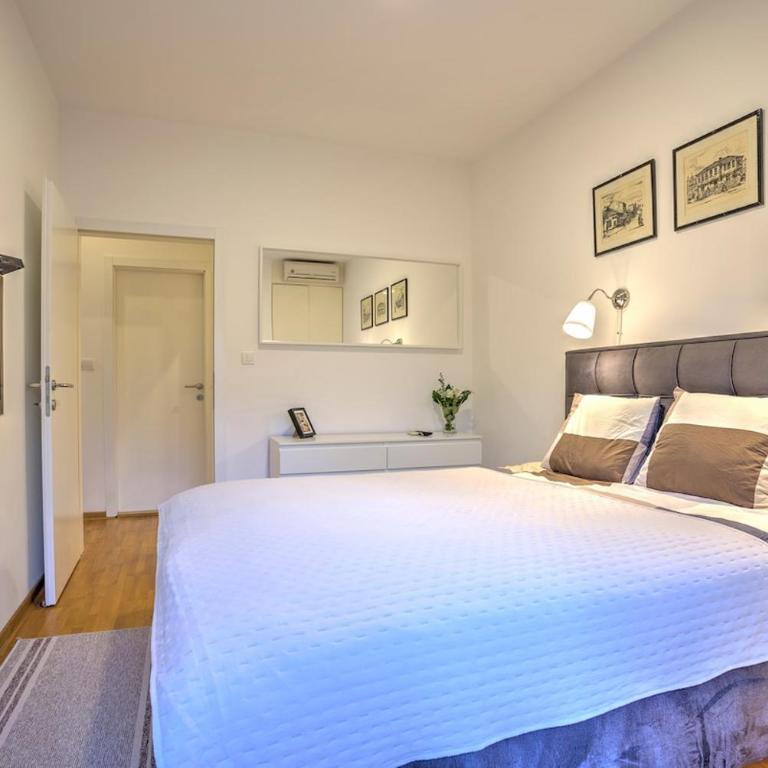 Red Cross Central Apartment-PARKING - Appartement 2 Chambres - 23