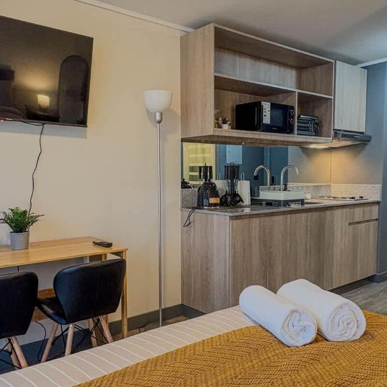 24-7 Desk 24 Studio with heater 15 min wlkg to metro station - Apartment - 6