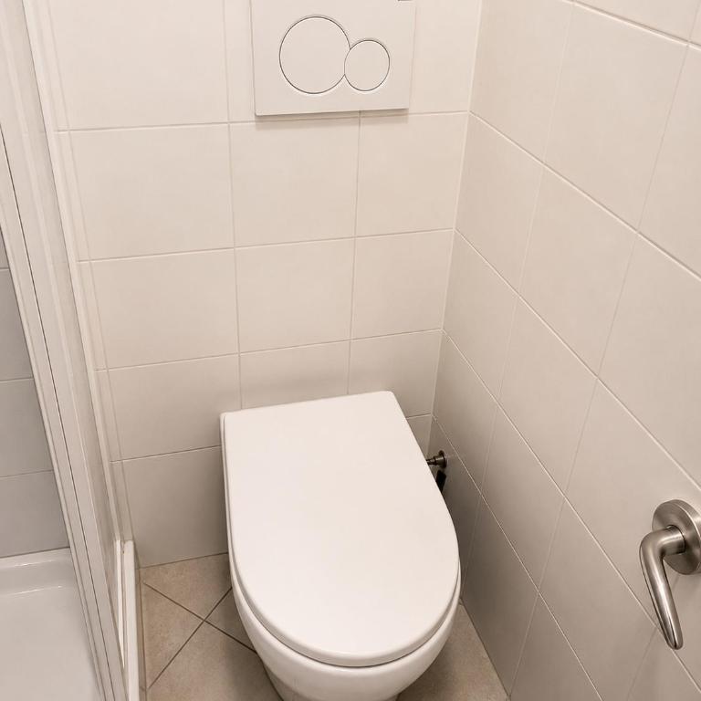 Novaroma by Local Domus - Economy Triple Room with Shared Bathroom - 5