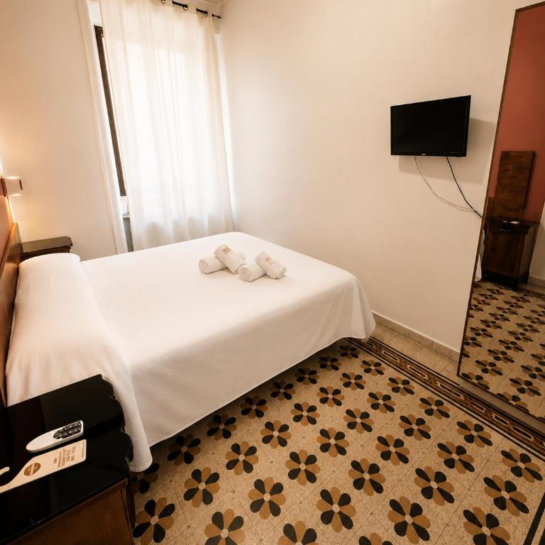 Novaroma by Local Domus - Double or Twin Room with Shared Bathroom - 2
