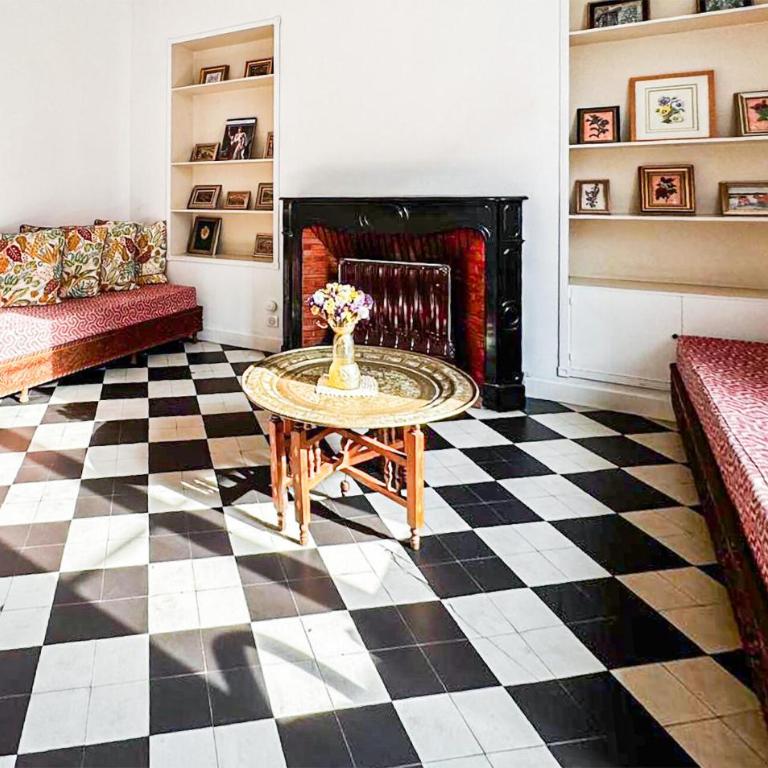 3 Bedroom Cozy Apartment In Ajaccio - Appartement 3 Chambres - 2