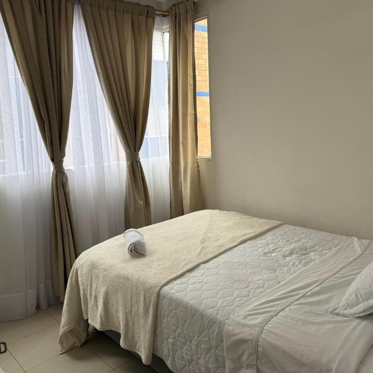 Lindo y comodo Apartamento 10min aeropuerto Bogota - Apartamento de 3 dormitorios - 3