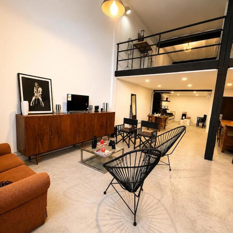 Loft 120 mts Barracas, serca de la Boca y Sn Telmo - Apartamento de 2 dormitorios - 56