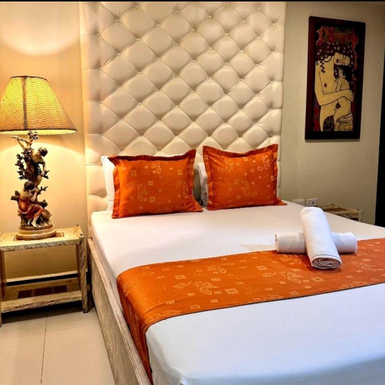 Hotel Plaza Garibaldi - Deluxe Queen Room - 22