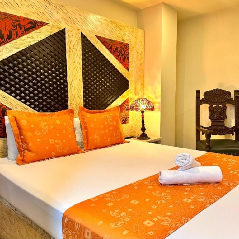 Hotel Plaza Garibaldi - Deluxe Queen Room - 21