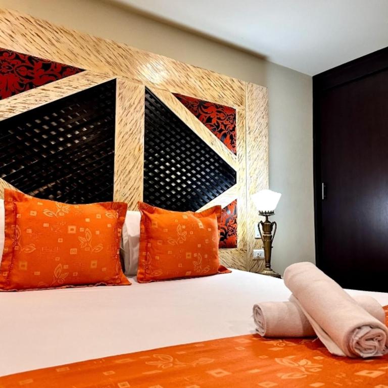 Hotel Plaza Garibaldi - Deluxe Queen Room - 23