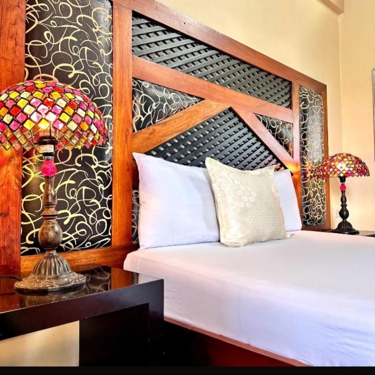 Hotel Plaza Garibaldi - Queen Room with Balcony - 34