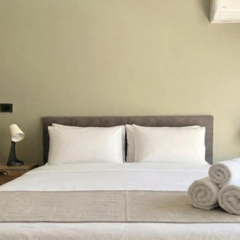Comodo con aire acondicionado y estacionamiento - Apartamento - 21