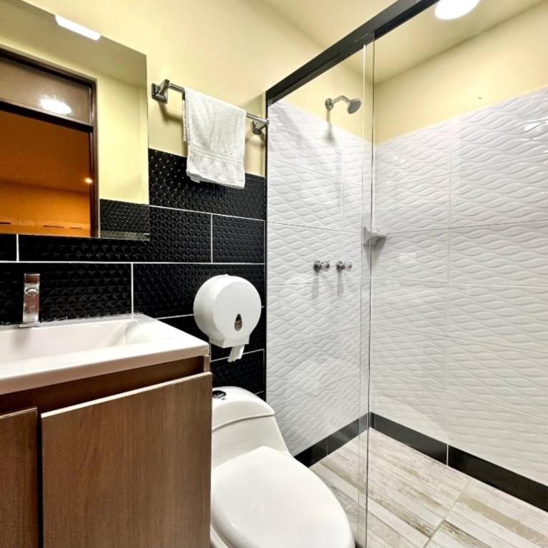 Hotel Plaza Garibaldi - Deluxe Twin Room - 9