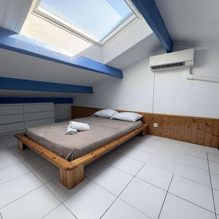 Duplex calme avec climatisation - 4 pers. vue pinède - FR-1-845-39 - Appartement - 2