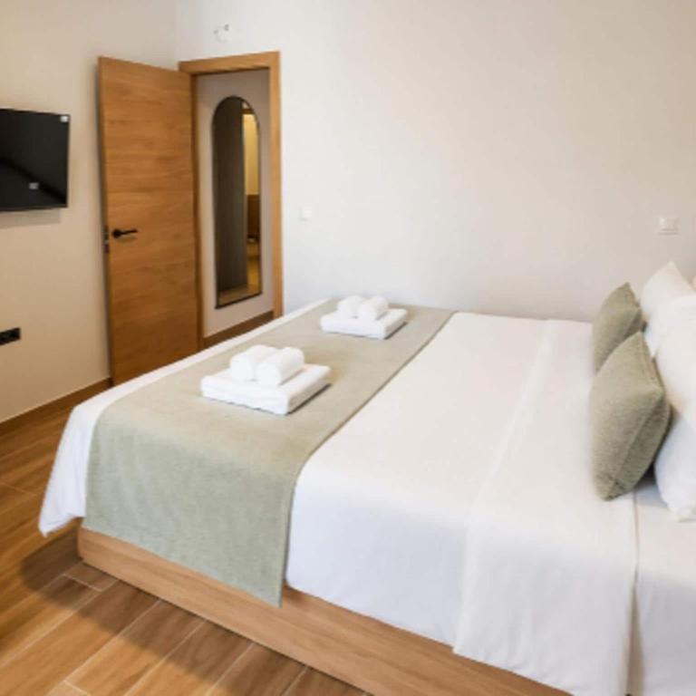 Chic Central Haven with Terrace - Apartamento de 2 dormitorios - 2