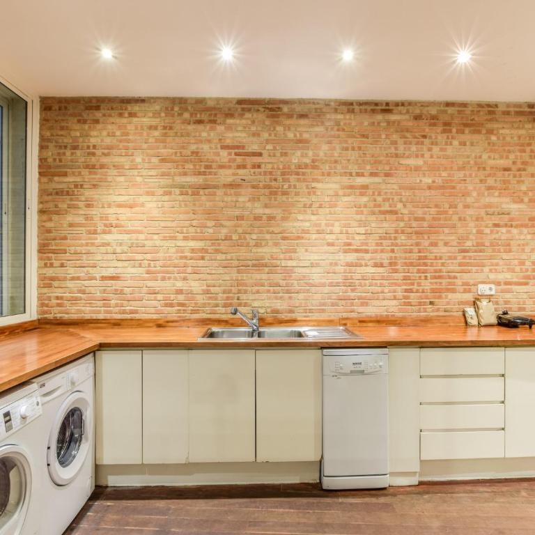 12-Guest Haven Near Metro - Apartment mit 3 Schlafzimmern - 5