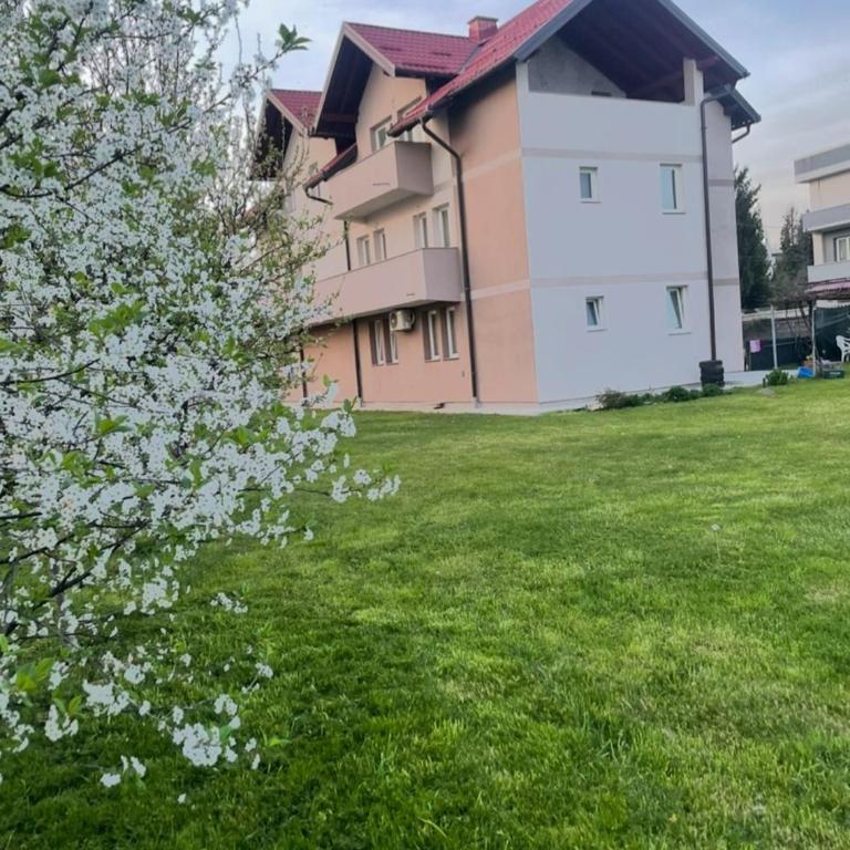 Villa Calypso Sarajevo - Superior Vila - 1